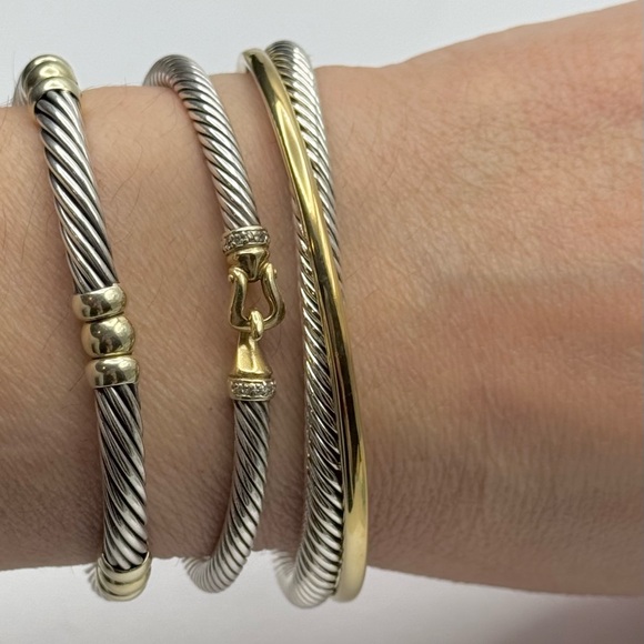David Yurman
Crossover Bracelet with 18K Gold - Picture 6 of 8
